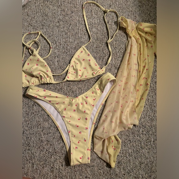 Bathing suits!! - Picture 2 of 3